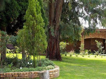 Sarabi Country Lodge Kempton Park Eksteriør billede